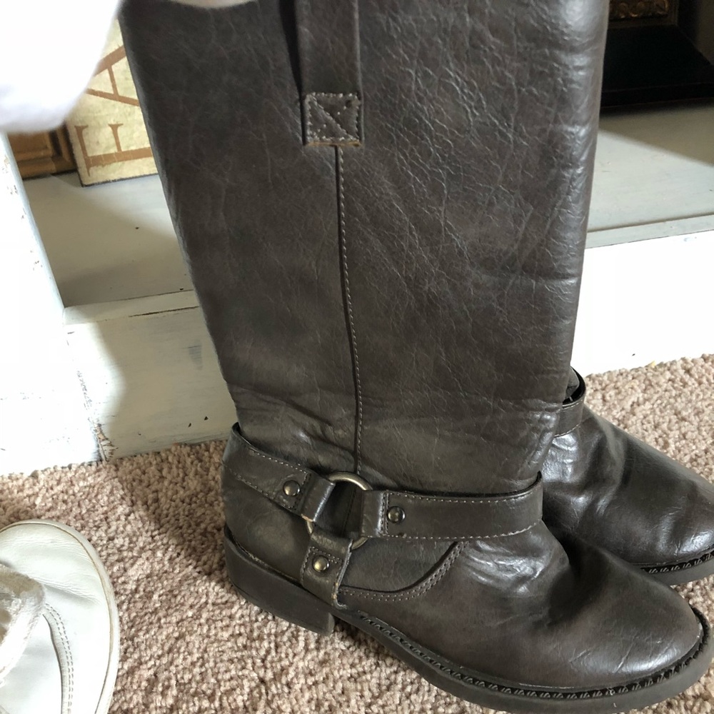 Gray boots
